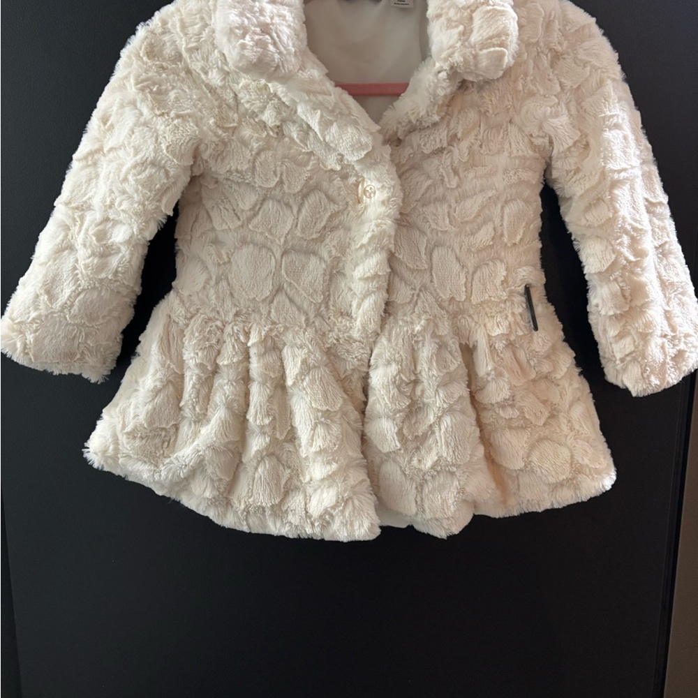 Calvin Klein Girls Faux Fur
Coat Size 5